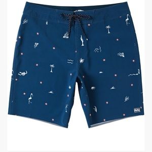 NWT Billabong Mens board shorts